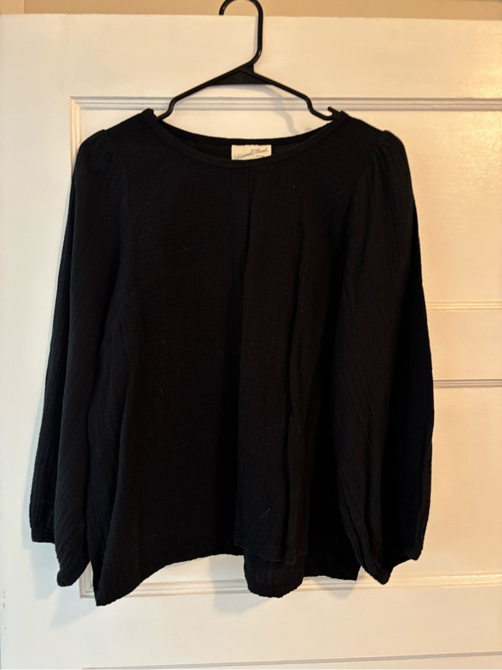 Black Gauze Universal Thread Top